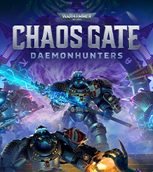 『Warhammer 40,000 Chaos Gate - Daemonhunters』のロゴ。戦闘中のもう 1 人のグレイナイトを助太刀すべく、電気を帯びた杖を巧みに使いながら、ポータルに足を踏み入れるグレイナイト。